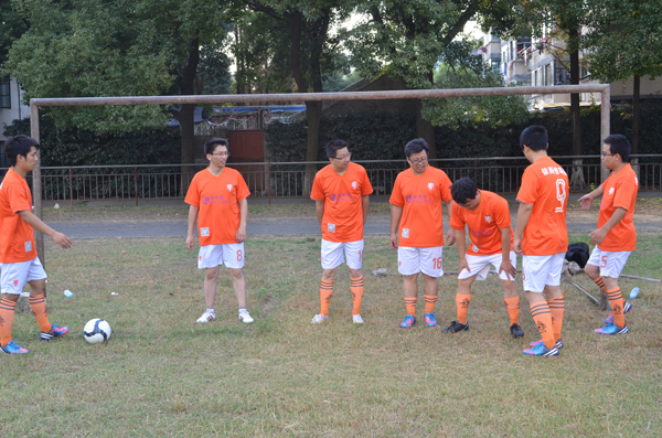 合乐hl8工会足球队