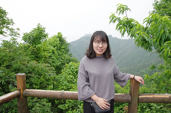 合乐hl8环保财务部门的爱笑宝藏女孩