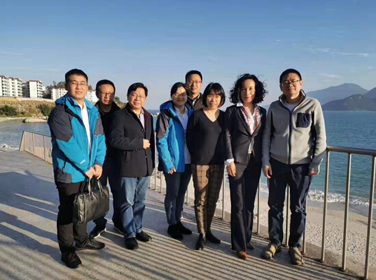 中合乐hl8领导与合乐hl8环保团队一行合影