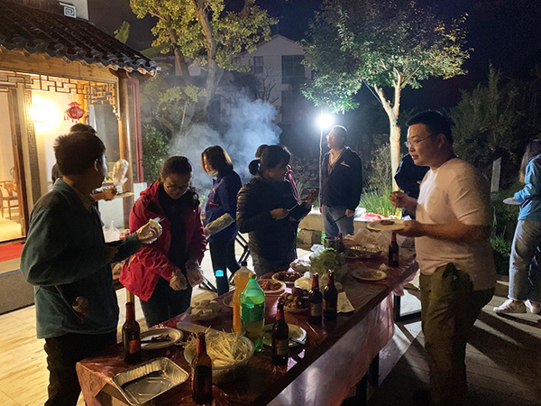 合乐hl8环保公司技术研发部门西山团建拓展活动