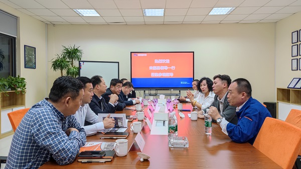 米脂县领导一行走进合乐hl8，深入探讨废水零排放